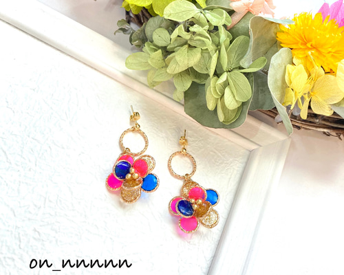 ピンクフラワーレジン×スパンコール♡花びら ピアス イヤリング ct-d-180-006image.jpg