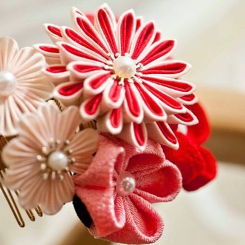 つまみ細工〉かんざし簪/櫛髪飾り/梅/桜☆日本髪和装花火卒業式結婚式