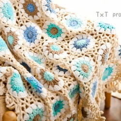 ハンドメイドかぎ針編み お花 モチーフ ひざ掛け❁ ギリシャブルー❁手作り/編み物/鍵編み ソファーカバー 1枚目の画像