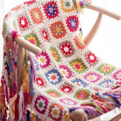 特集掲載】【再々々販】レインボー♪かぎ針編みお花モチーフ編み