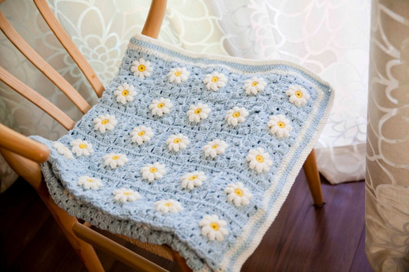 デージー♪ハンドメイドかぎ針編み お花モチーフ編み❁手作り/編み物★あたたかいひざ掛け　ソファーカバー/敬老の日 