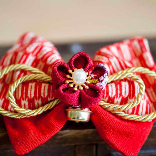 ハンドメイドクリップ髪飾り☆梅鈴リボン クリップ 赤☆卒業式七五三