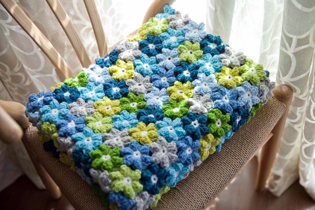 かぎ針編み お花のモチーフロングマフラー ハンドメイド たかい