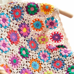 かぎ針編み お花 モチーフ編み　膝掛け❁ ポップコーン②❁手作り/編み物/鍵編　ソファーカバー 　ブランケット 3枚目の画像