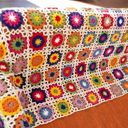 ハンドメイド　手編み　お花のベッドカバー　イエロー　モチーフ500枚 ハンドメイドかぎ針編み お花 モチーフ ひざ掛け❁ 黄/緑