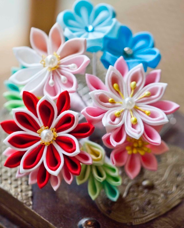 〈つまみ細工〉かんざし簪/櫛髪飾り/剣花★水色赤★日本髪和装成人式卒業式七五三浴衣