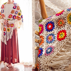 『Creema限定』「かぎ針編みお花モチーフ」肩掛け/ポンチョ　& 「暖かい手編み」ウール手袋/ミトン　の２点セット 2枚目の画像