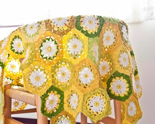 ハンドメイド　手編み　お花のベッドカバー　イエロー　モチーフ500枚 受注製作】手編みのベッドカバー お花モチーフ | Vintage Rose