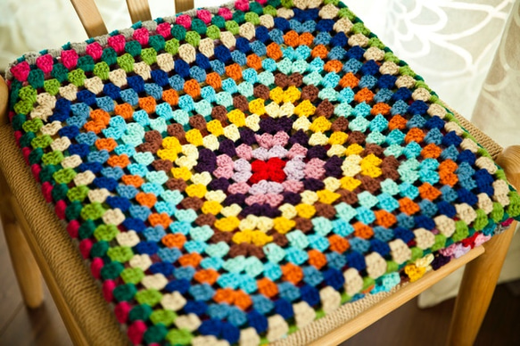 ハンドメイドかぎ針編み お花 モチーフ編み ひざ掛け❁ステンドグラス❁手作り/編み物/かぎ針編み 5枚目の画像