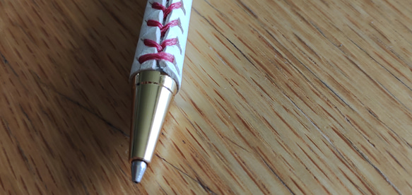 0.5 mm シャープペン　手縫い革　硬式野球ボールタイプ　 4枚目の画像