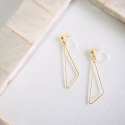 〈再々…販〉simple triangle earring 2枚目の画像