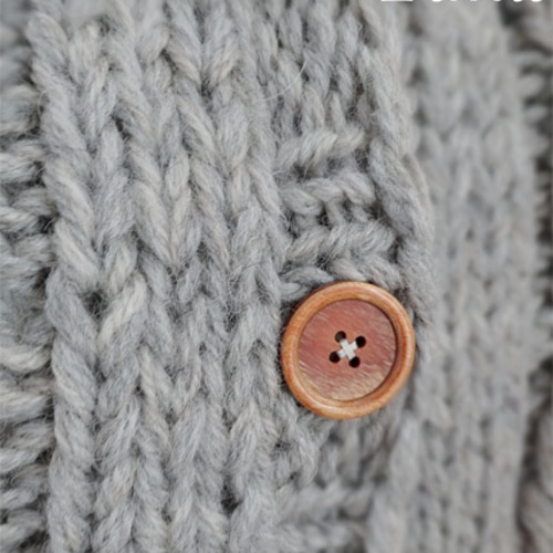 BURBERRY BLACK LABEL フード付きケーブル編みベスト BURBERRY BLACK LABEL フード付きケーブル編みベスト