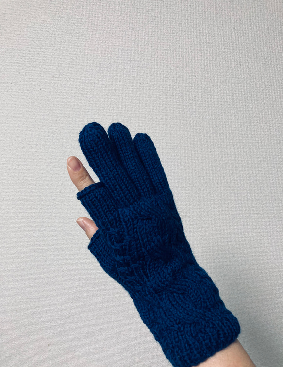 【受注制作】メンズスマホ対応手袋メリノウール100%ネイビー 1枚目の画像