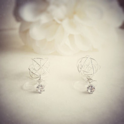 *一粒クリスタル ♡ wire ball earring* 【silver】 2枚目の画像