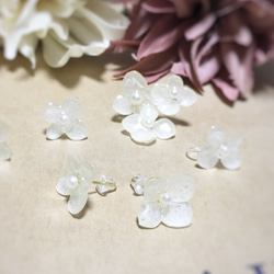 紫陽花ピアス  *white* 2枚目の画像