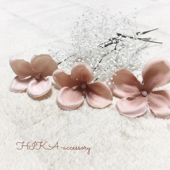 *Flower head dress*            antique pink × かすみ草の蕾White 3枚目の画像