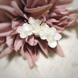 紫陽花  ear cuff    *white* 3枚目の画像