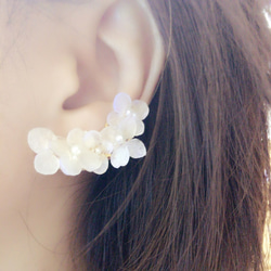 紫陽花  ear cuff    *white* 5枚目の画像