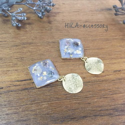 **cabochon pierce**         【baby's breath  ×gold plate】 1枚目の画像