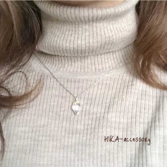 *CRYSTAL simple necklace* SWAROVSKI   silver925【aurora】 4枚目の画像