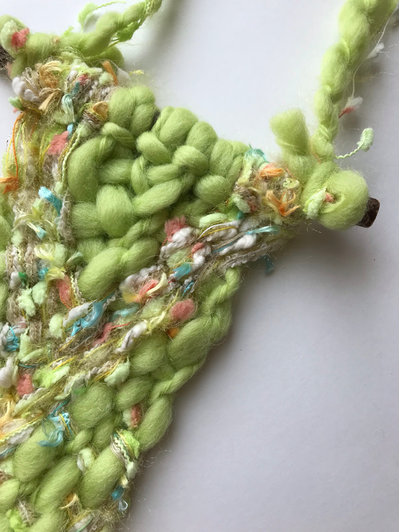 花束糸の手織りタペストリー＊緑色イエロー 1枚目の画像