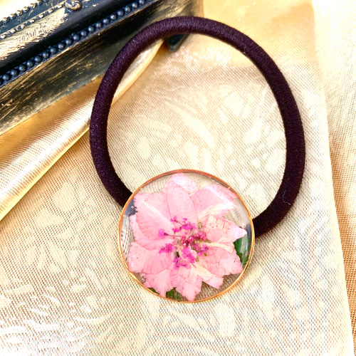 桜のヘアゴム レジン 春の花見 ドライフラワー ヘアゴム qui 通販
