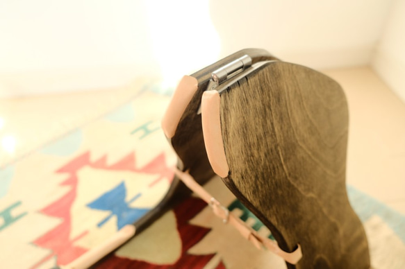折り畳み式　木製ギタースタンド 3枚目の画像