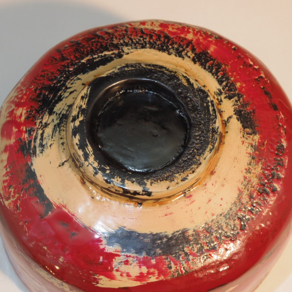 乾漆茶碗高麗茶碗写し　脱乾漆技法 (生漆で麻・和紙・地の粉の繰り返しで厚みを出して石膏型から抜き出し漆塗) 