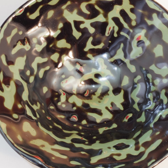 乾漆茶碗高麗茶碗写し　脱乾漆技法 (生漆で麻・和紙・地の粉の繰り返しで厚みを出して石膏型から抜き出し漆塗)                                     W1931922383(14900円)