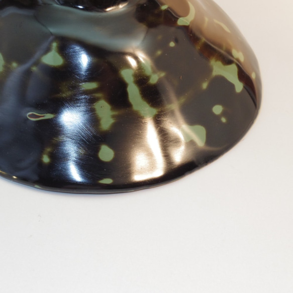 乾漆茶碗高麗茶碗写し　脱乾漆技法 (生漆で麻・和紙・地の粉の繰り返しで厚みを出して石膏型から抜き出し漆塗)                                     W1931922383(14900円)