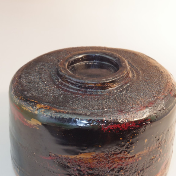 乾漆茶碗高麗茶碗写し　脱乾漆技法 (生漆で麻・和紙・地の粉の繰り返しで厚みを出して石膏型から抜き出し漆塗) 