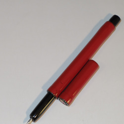 限量版 Reed 圓珠筆 雪茄形紅色毛筆 手繪產品。使用時可以稍後設置上限。 第2張的照片