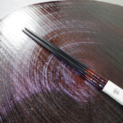 欅烏帽子削り箸溜　欅の素材で日本産の素材です。叙勲の引き出物として国産材料で仕上げてあります。予備として少し多めに製作 2枚目の画像