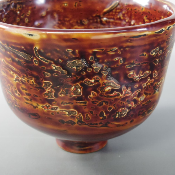 乾漆茶碗高麗茶碗写し　脱乾漆技法 (生漆で麻・和紙・地の粉の繰り返しで厚みを出して石膏型から抜き出し漆塗) 