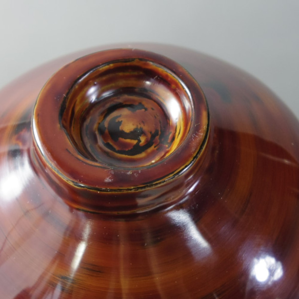 乾漆茶碗高麗茶碗写し　脱乾漆技法 (生漆で麻・和紙・地の粉の繰り返しで厚みを出して石膏型から抜き出し漆塗) 