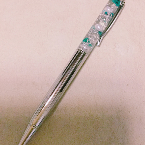 Creema限定] ＊かすみ草ハーバリウムボールペン＊ 今だけ替え芯一本