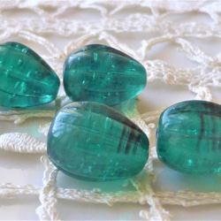 4 顆 Marble Czech Beads 捷克玻璃珠，用於 Viridian 第1張的照片