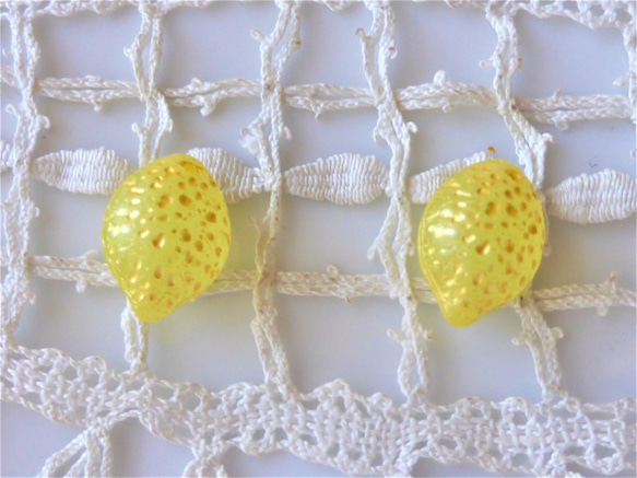 Lemon　チェコビーズCzech Glass Beads２個 2枚目の画像