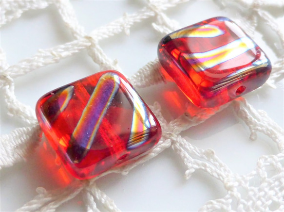 赤とライン　チェコビーズCzech Glass Beads２個 2枚目の画像