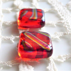 赤とライン　チェコビーズCzech Glass Beads２個 3枚目の画像