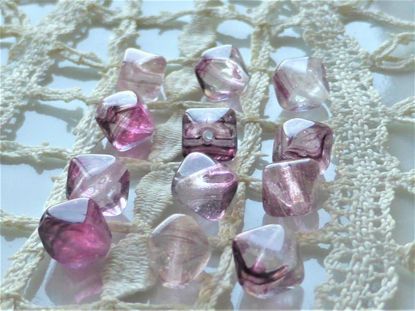 24個　ピラミダ　マーブル紫　チェコビーズCzech Glass Beads 2枚目の画像