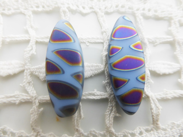 チェコビーズCzech Glass Beads楕円紫青破片２個 2枚目の画像
