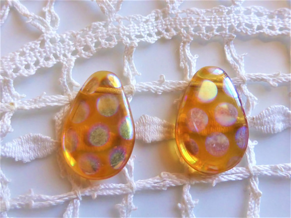 チェコビーズCzech Glass Beadsしずくオレンジドット２個 2枚目の画像