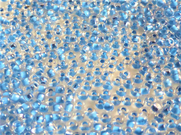 10g捷克種子珠捷克玻璃珠透明淺藍色2mm 第2張的照片