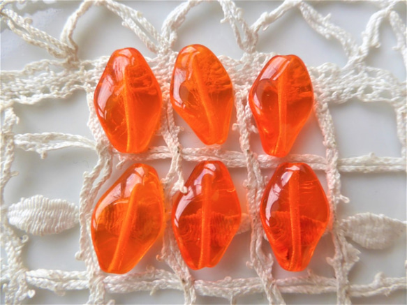 4 顆橘色麻花捷克玻璃珠 第3張的照片