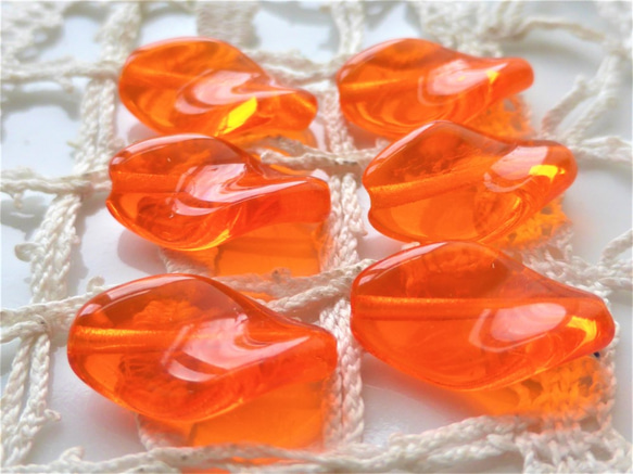 4 顆橘色麻花捷克玻璃珠 第4張的照片