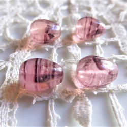 チェコビーズCzech Glass Beadsしずく花薄紫４個 1枚目の画像