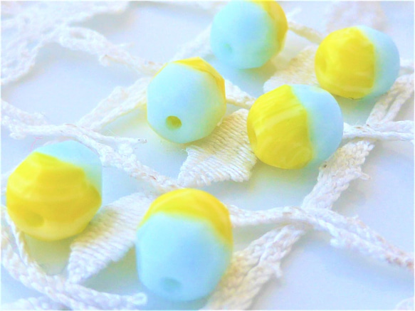 8個　FP ハーフパステル黄色水色　チェコビーズCzech Glass Beads 2枚目の画像