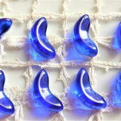 チェコビーズCzech Glass Beads透明青ナッツ８個 2枚目の画像
