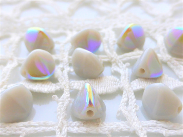 種　ライトグレーオーロラ　チェコビーズCzech Glass Beads１０個 5枚目の画像